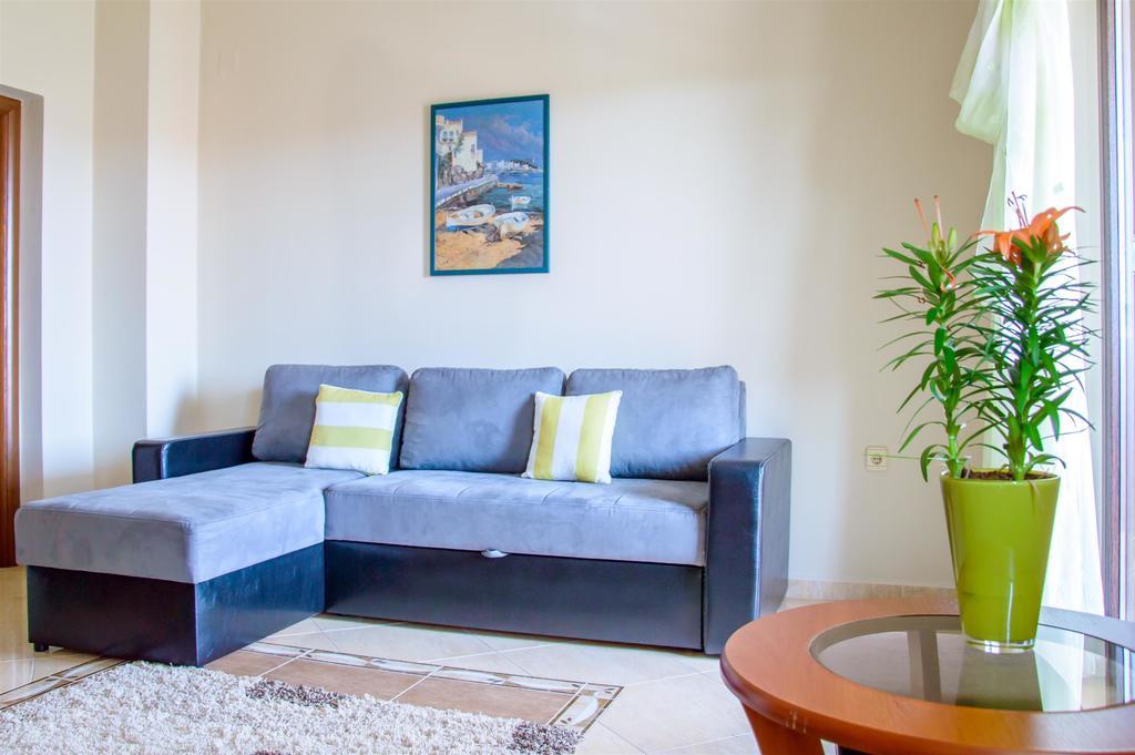 Apartment Roko Umago Esterno foto
